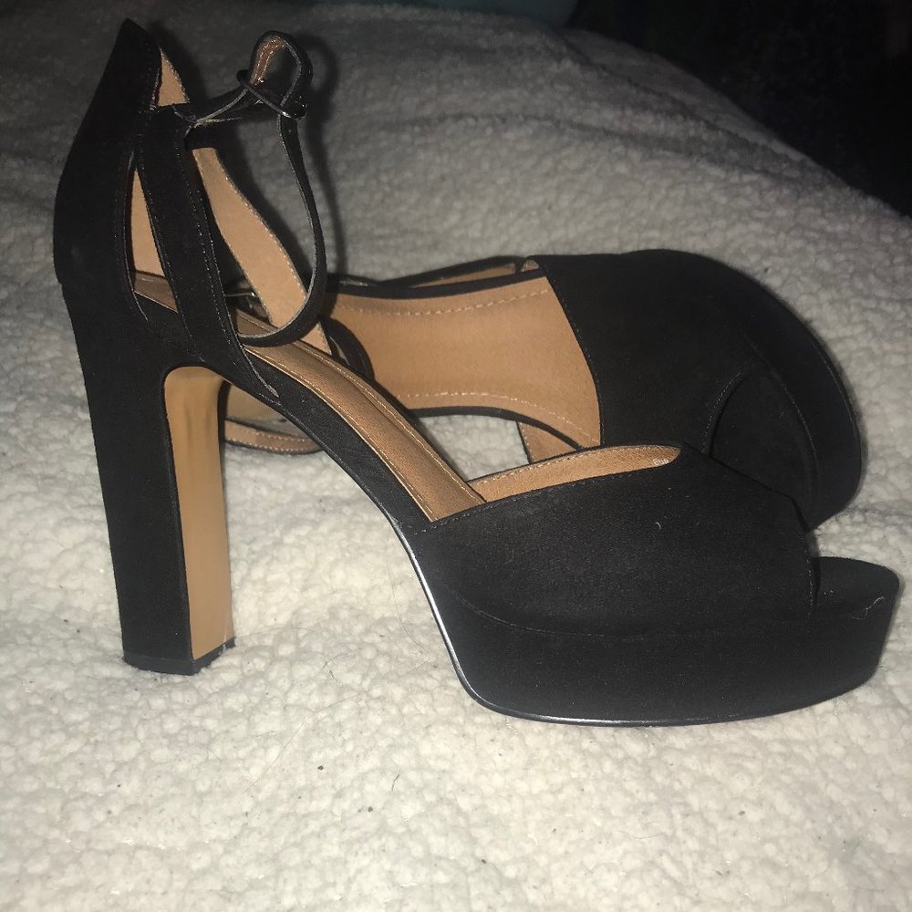 Platform Heels - Picture 2 of 2